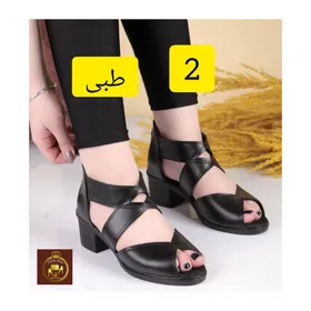 صندل زنانه طبی اداری و مجلسی پاشنه‌دار جلو باز درنا