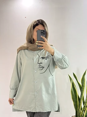 مانتو داکرون تندیس