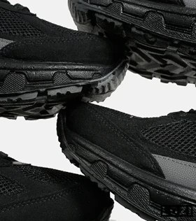 کفش کتانی بزرگ پا مشکی طوسی NEW BALANCE 2002R