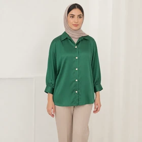 شومیز ساتن سیلک پانیذ سبز