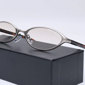 عینک‌بربری کد 72929 Burberry (پلنگی نقره ای)