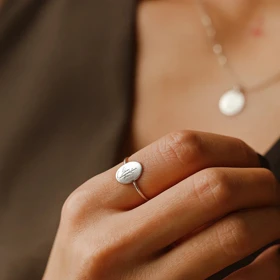 انگشتر نقره حکاکی "کالکشن گل ماه تولد" کد 0111