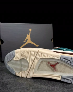 کتانی جردن فور بزرگ پا