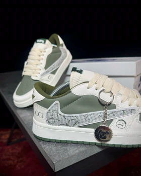 کتانی جردن تراویس استاسی