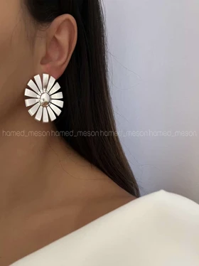 گوشواره گل شیاردار