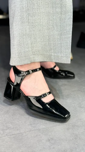 P564 - پاشنه دورکاب P564