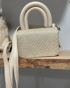 مینی بگ کنفی