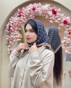 روسری طرح‌دار