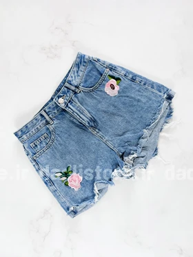 شورتک کوتاه جین گلدوزی پاچه ریش