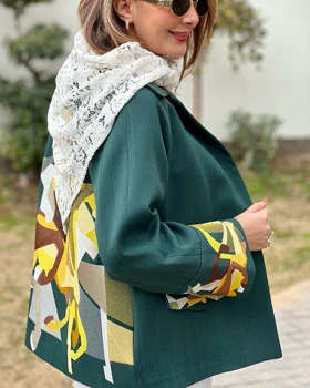 کت گلدوزی