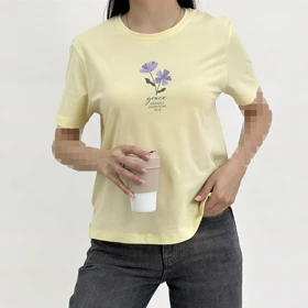 تیشرت گل‌دار 1008493