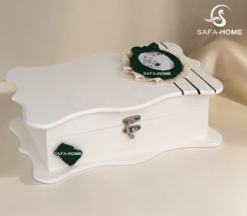 جعبه لوازم خیاطی طرح دوژان مدل خطی سفید و سبز