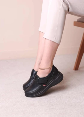 کفش پرسنلی زنانه آداک