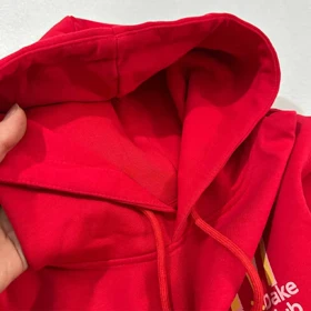 هودی بچه گانه قرمز رنگ طرح M خارجی