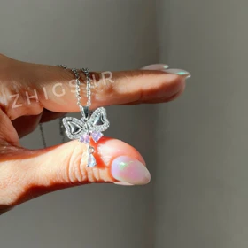 گردنبند دخترانه پروانه صورتی