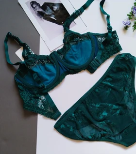 ست شورت و سوتین زنانه گیپور گوشواره ای Ella
