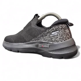 اسکیچرز جورابی