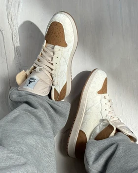 کتانی دو نایک ساق‌دار کرم  کد 1200124