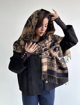 شال وارداتی دیور کرم مشکی کد 400