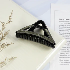 کلیپس مو زنانه مدل مثلثی نگین‌دار کد G_Lnd_1487