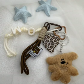 چارم بگ قلب پلنگی و عروسک سگ