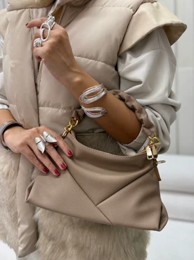 کیف مانیلا (نسکافه ای)