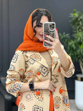 ست مانتو و شلوار چهار دکمه گل‌دار 3277