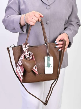 کیف دوشی زنانه بنو مدل بیانکا کد BENO 5080 (شکلاتی)
