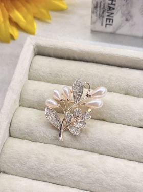 گل سینه برگ مروارید کد mah0153