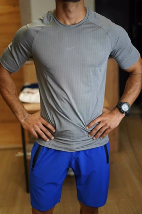تیشرت ورزشی مردانه کشی و تنفس پذیر