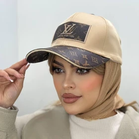 کلاه بیسبالی وارداتی lv کتان با نقاب چرم