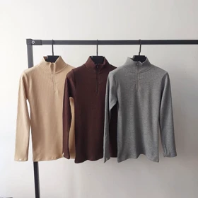 بلوز نیم زیپ پلیسه پنبه