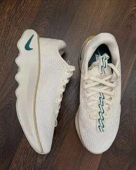 کتانی Nike Motiva
