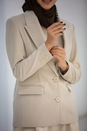 پالتو کت زنانه Zara (کرم روشن)