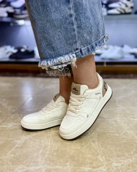 کفش زنانه ونس کیتی پاپیونی