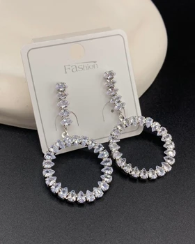 گوشواره جواهری پر کار کد gnj10015 گالری موژان حیدری
