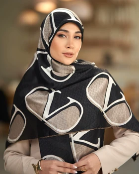 روسری ابریشم ژاکارد قواره 140 30201 (مشکی سفید)