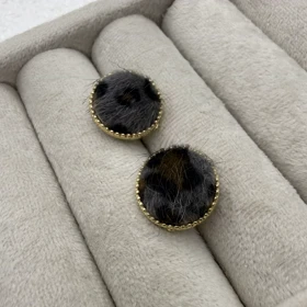 گوشواره پشمی پلنگی