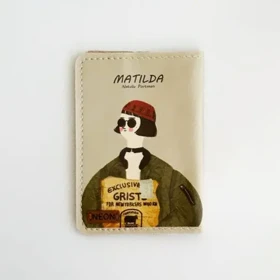 کاور پاسپورت و شناسنامه فانتزی چرم نئون مدل PC111 طرح ماتیلدا (نسکافه‌ای)