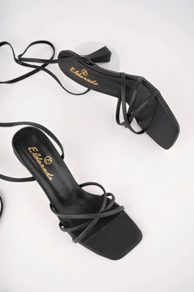 کفش پاشنه‌بلند کلاسیک زنانه میرانین meyranin-ayakkabilari