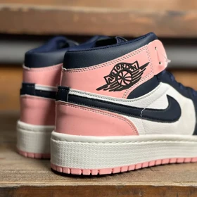 کتانی زنانه جردن ساق‌دار