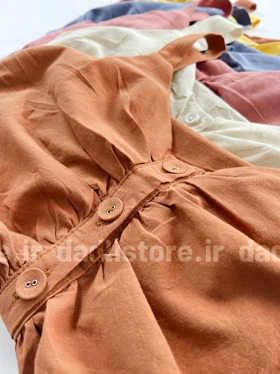 کراپ تاپ بند پهن جلو دکمه چین‌دار
