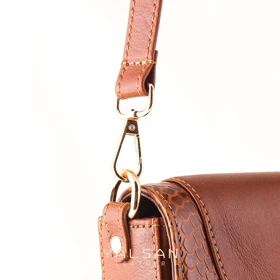 کیف دوشی زنانه چرم یلسان مدل هیوار کد 117-MRV