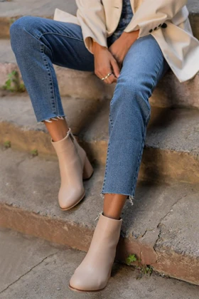 بوت و نیم بوت زنانه madamra madamra