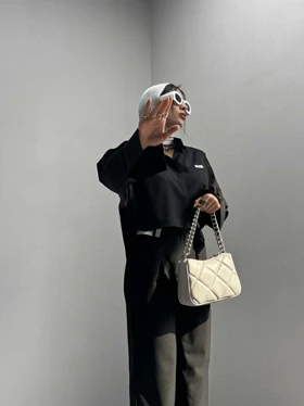 شومیز نیم‌تنه پشت دکمه