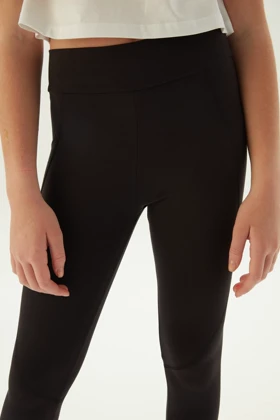 لگ بچگانه تیس tyess