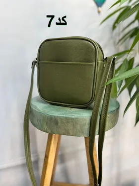 کیف نیارا