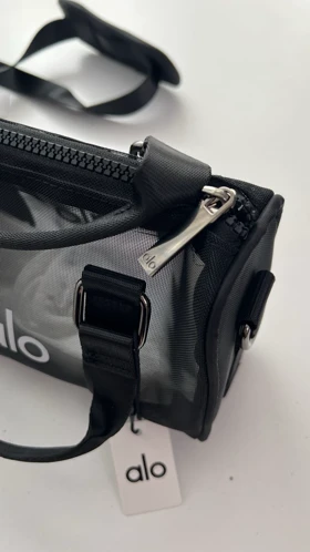 مینی‌بگ اسپرت زنانه الو یوگا Alo Yoga مدل Sheer Duffle