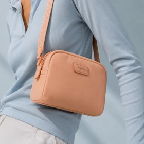 کیف دوشی زنانه دیوید جونز مدل David Jones CM7480