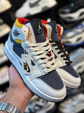 کتانی مردانه ترویس ساق‌دار سرمه ای سفید